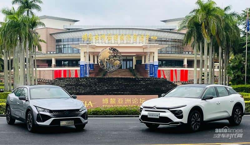 再获两项重磅大奖! 一不小心成了博鳌企业家论坛上的“显眼包”
