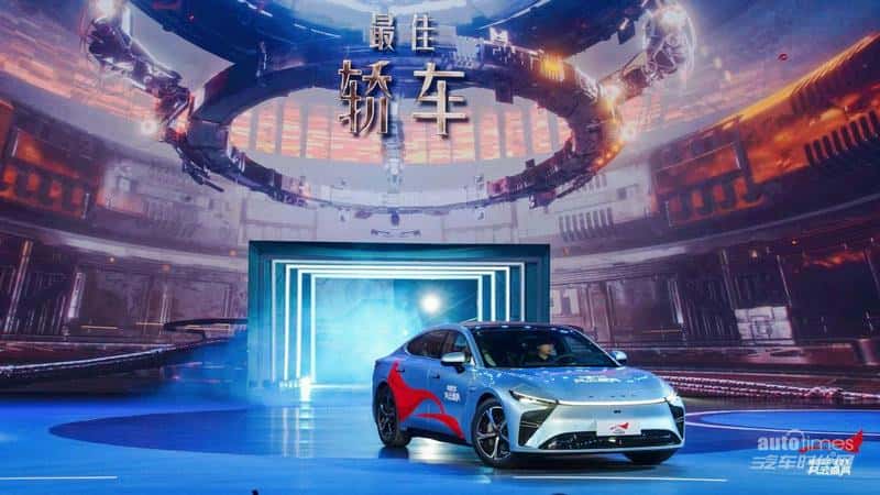 尹同跃荣获中国汽车风云盛典“出海领军人物”